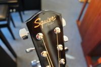 Squir Gitarre schwarz b